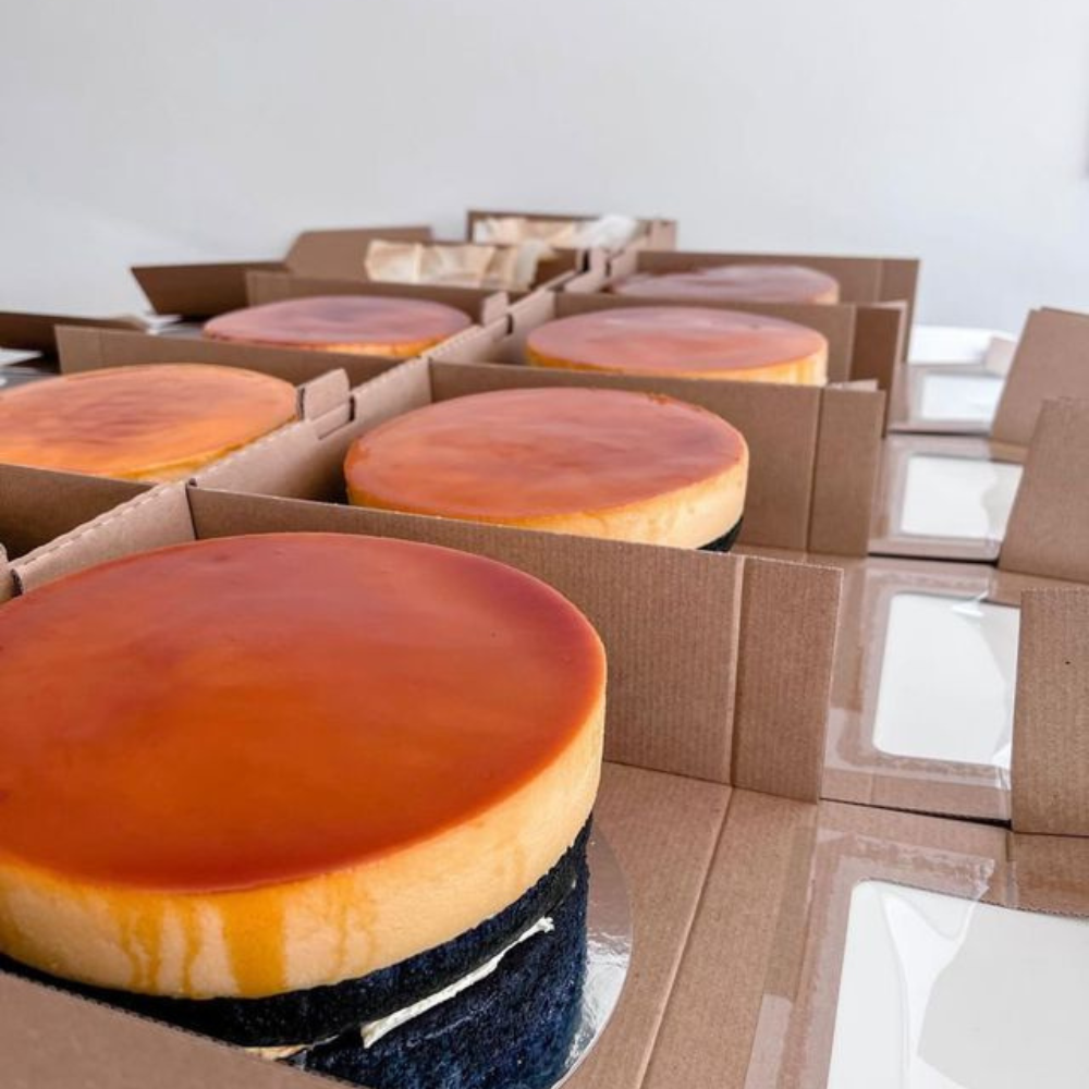 Cake Box with Window, 240L x 240W x 100H mm (9 x 9 x 4"), Natural Kraft