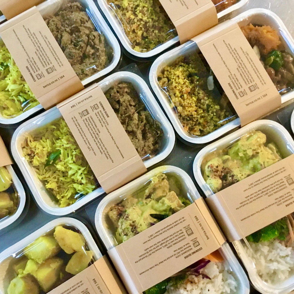 Dual Ovenable Meal Tray, 580 ml Capacity, Light Brown