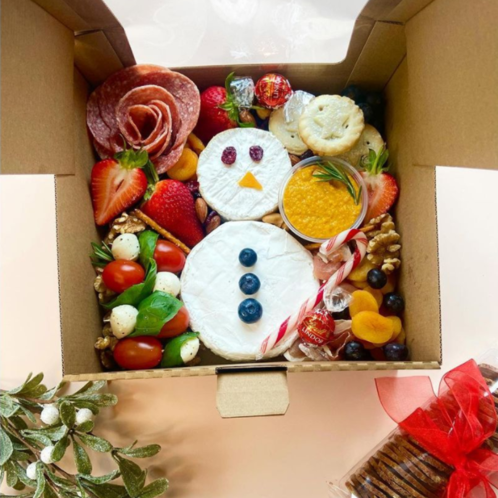 Cake Box with Window, 210L x 210W x 100H mm (8 x 8 x 4"), Natural Kraft CW34 